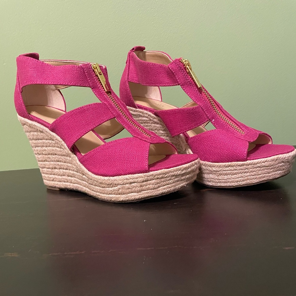 Excellent condition. MICHAEL Michael Kors Damita Fuchsia Zip-Front Wedge Sandal,